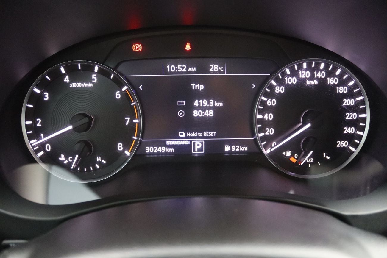 Infiniti Q50 Luxe 3.0L Infiniti Q50 - 2022 - GCC - Full Option - Accident-Free - 6 (V) - 3.0L - Excellent Conditi