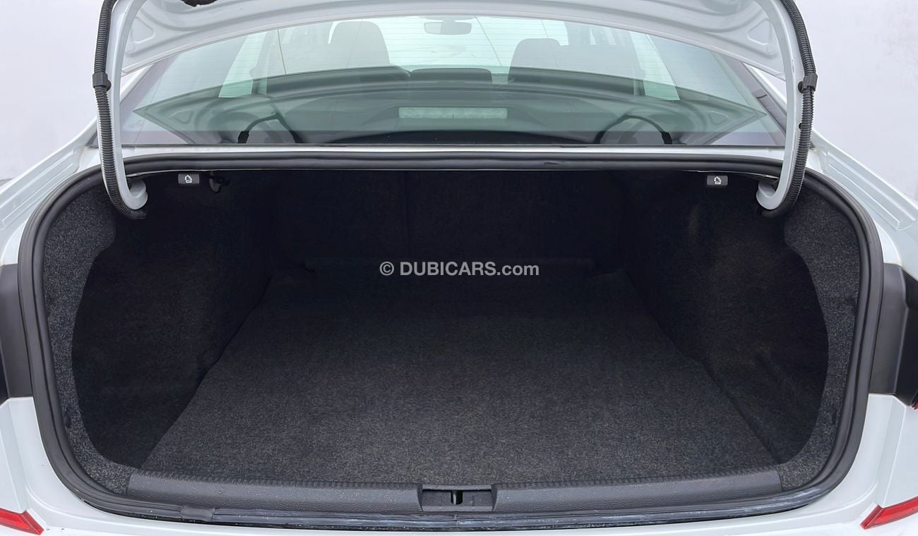 Volkswagen Passat SE 2.5 | Under Warranty | Inspected on 150+ parameters