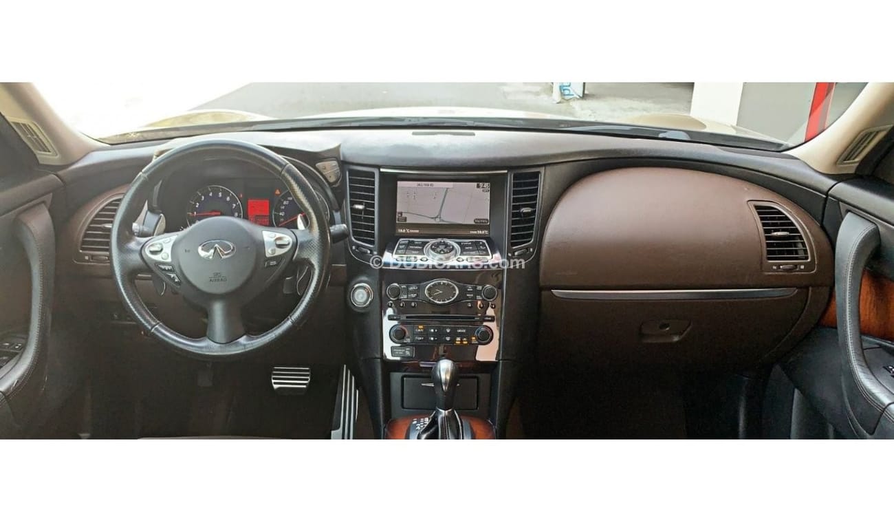 Infiniti FX50 V8 - Excellent condition - Original paint