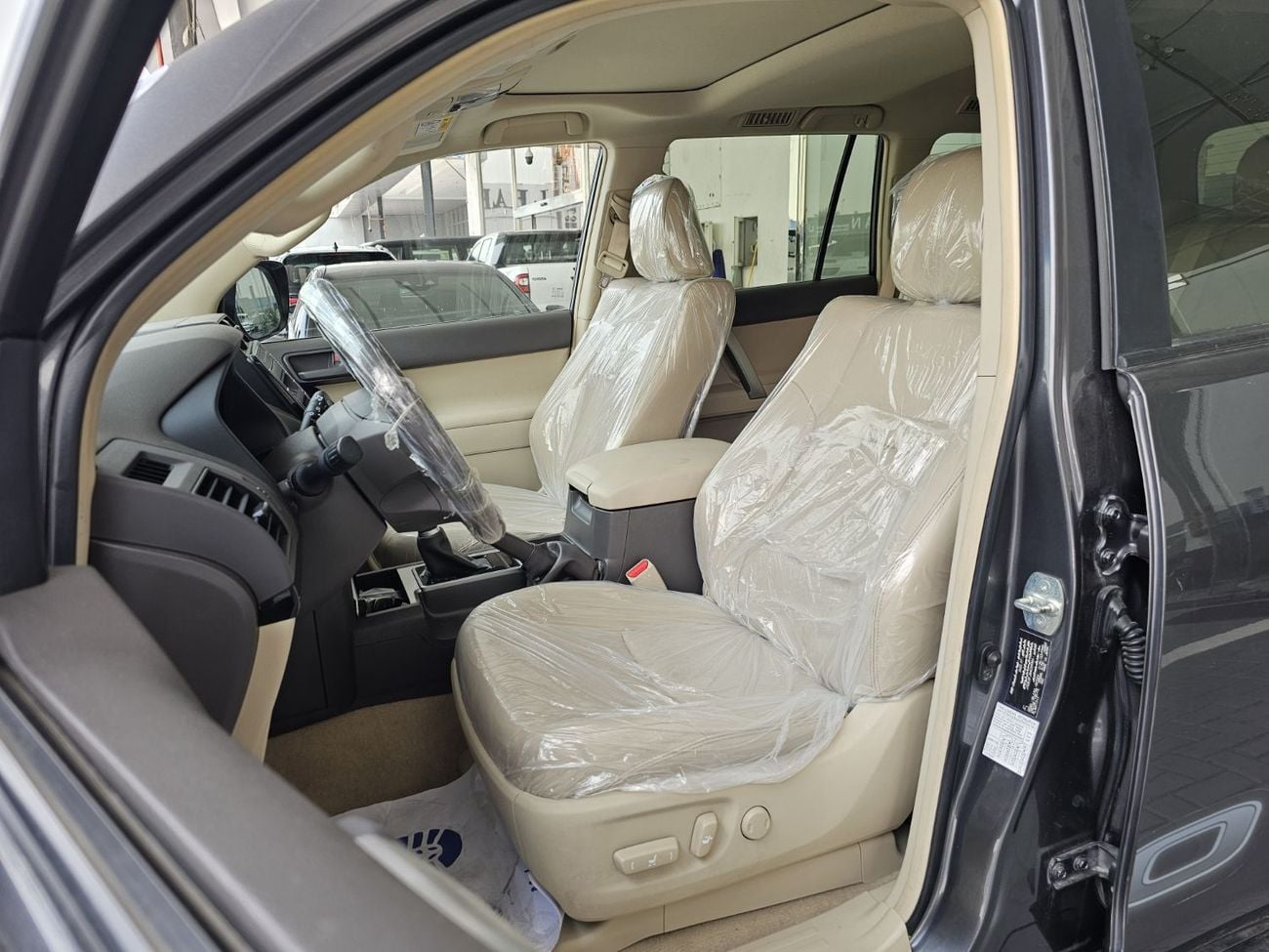 تويوتا برادو TX-L 4.0L V6, Model 2022