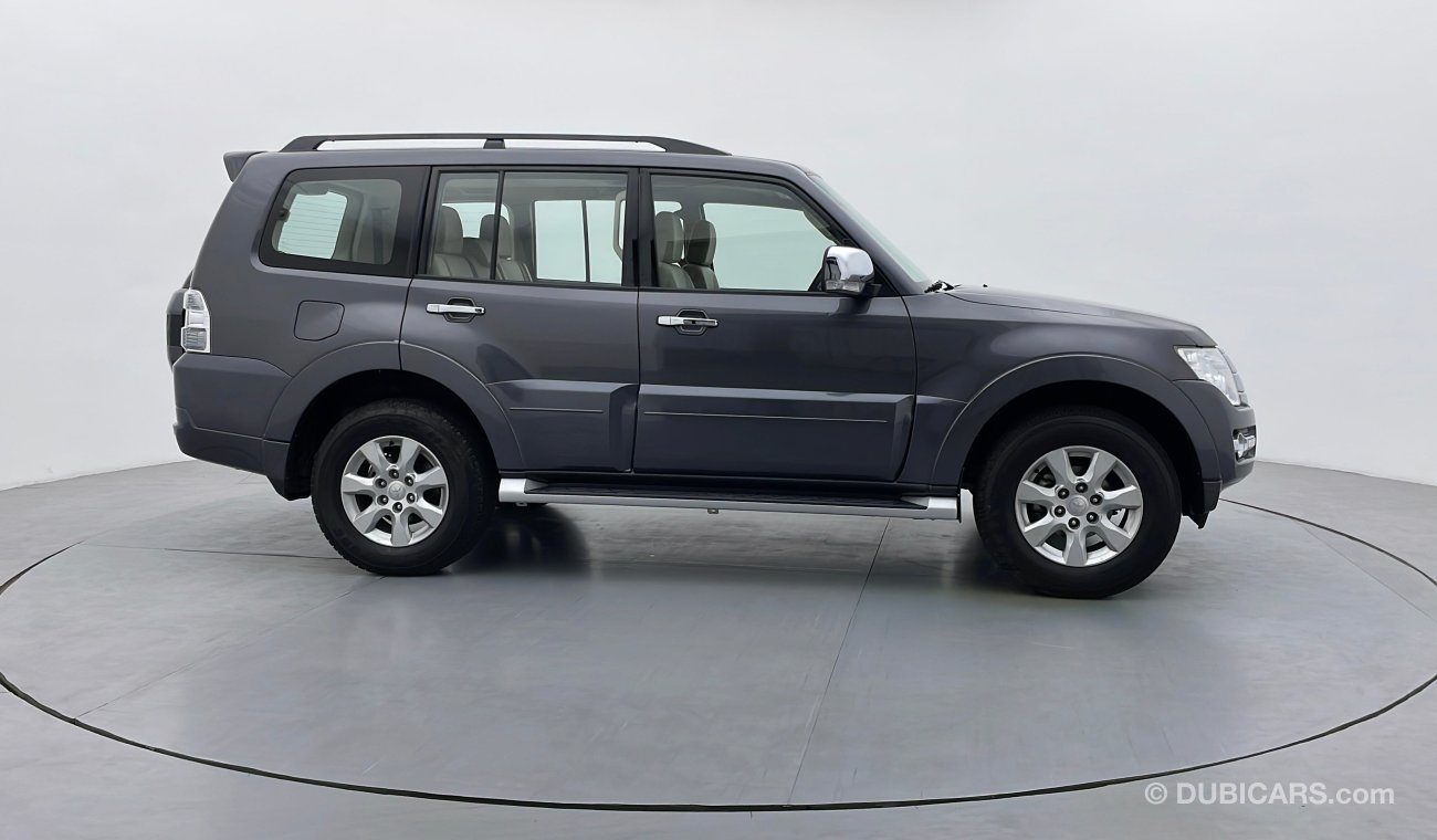 Mitsubishi Pajero GLS MIDLINE WITH SUNROOF 3.5 | Under Warranty | Inspected on 150+ parameters