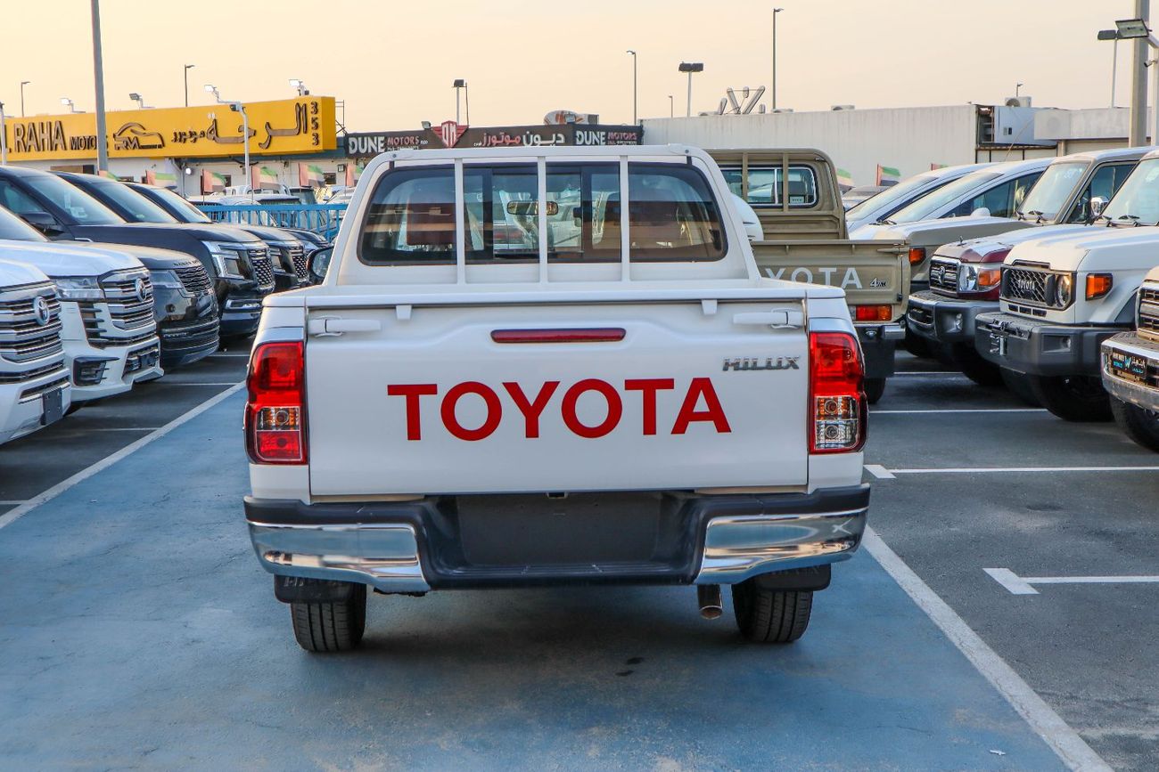 Toyota Hilux 2024 Toyota Hilux (TGN121) 2.7L 4×2 RWD