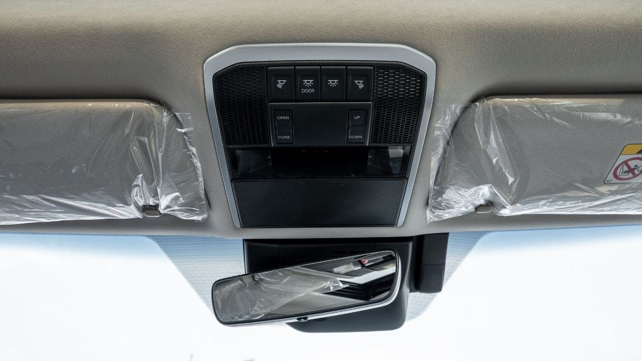 تويوتا لاند كروزر 2026 Toyota Land Cruiser 300 VXR 3.5L AT Hybrid (Black-Beige)