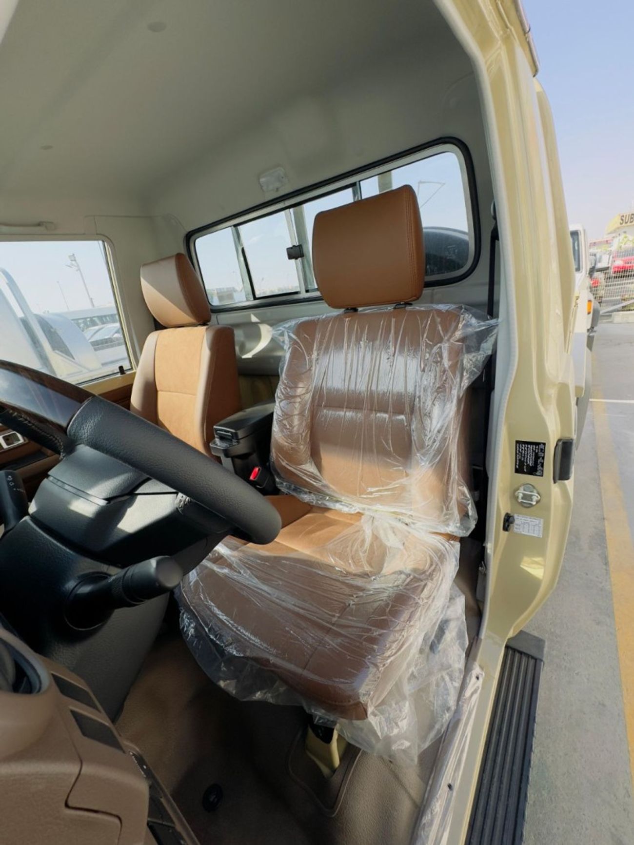 تويوتا لاند كروزر بيك آب 2024 Land Cruiser LC79 2.8L Diesel AT SC Full option