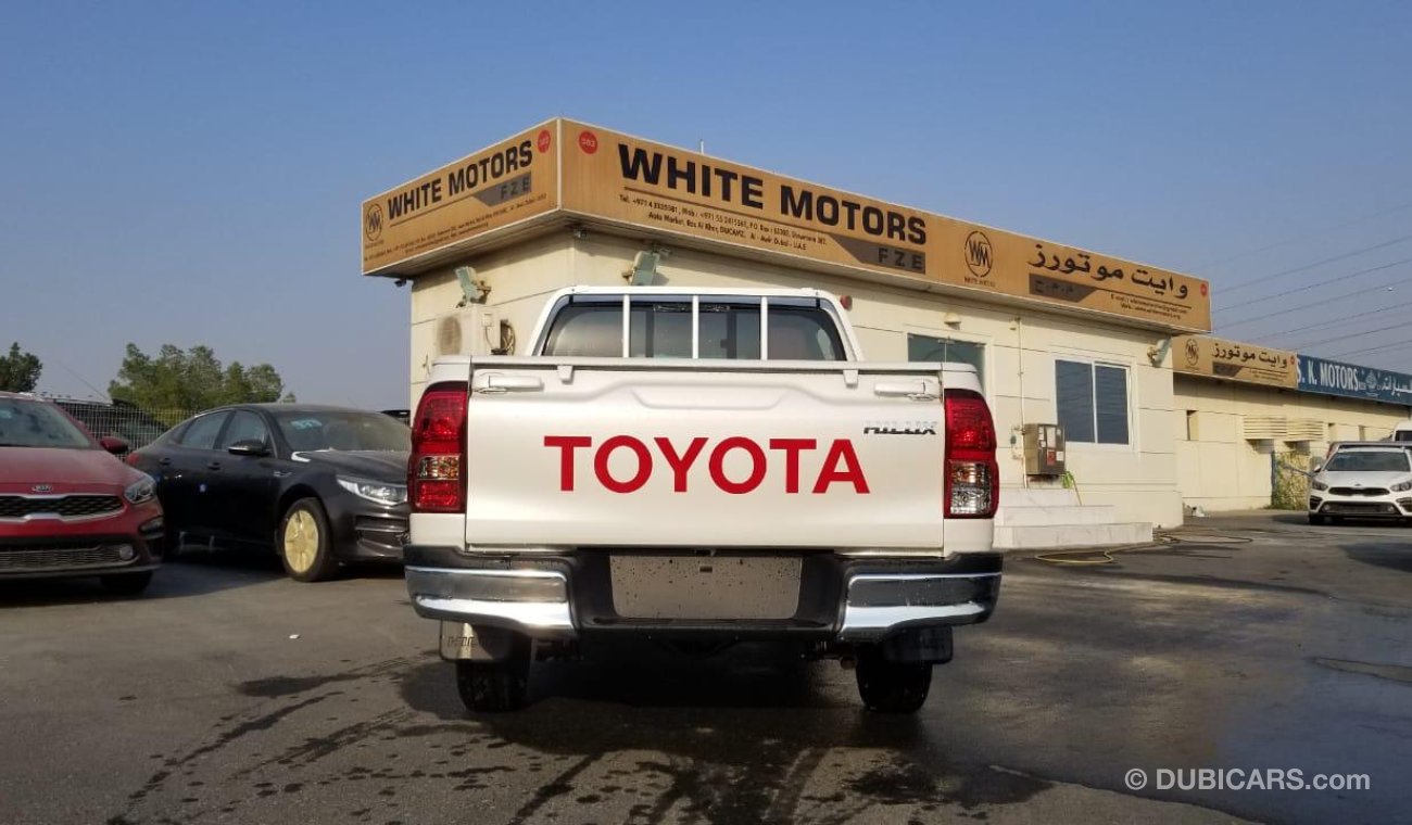 تويوتا هيلوكس 2.7L 4X2 PETROL, M/T, 2020