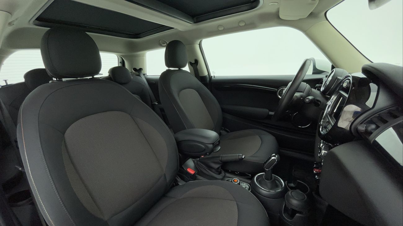 ميني كوبر STD 1.5 | بدون دفعة مقدمة | اختبار قيادة مجاني للمنزل