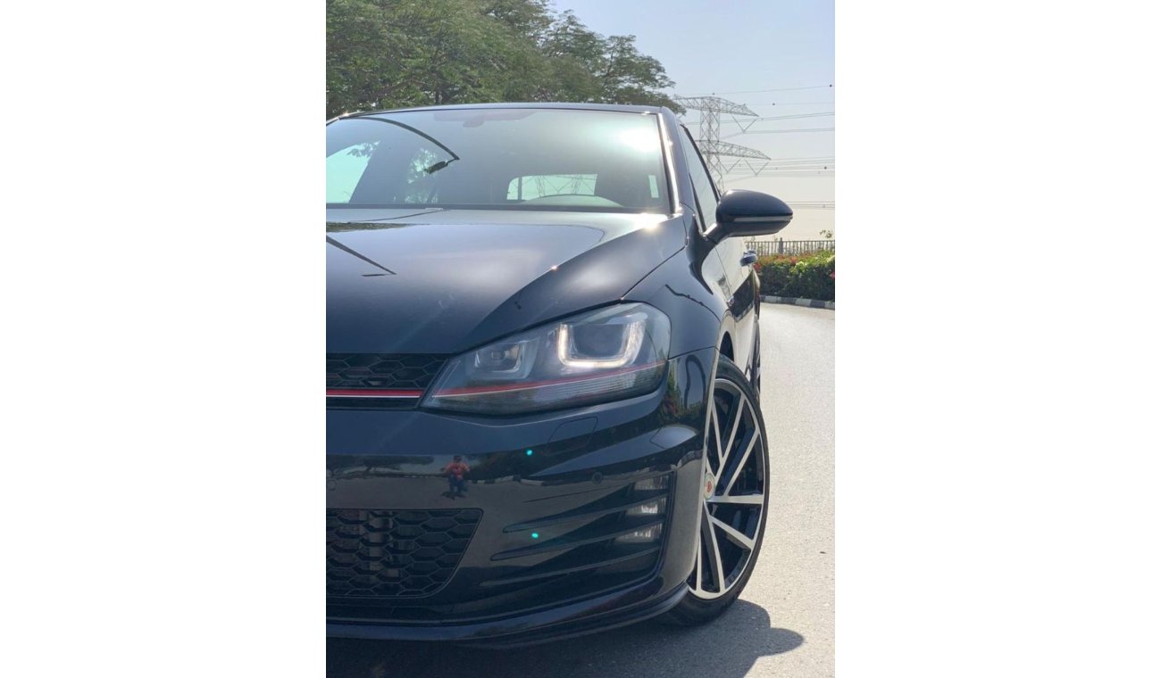 Volkswagen Golf GTI GCC SPECS