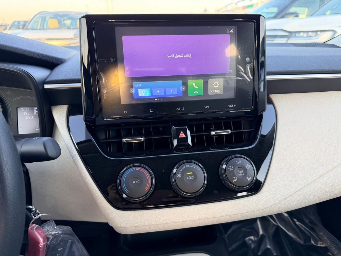 تويوتا كورولا 2.0L PETROL XLI AUTOMATIC TRANSMISSION ( FOR RE-EXPORT OUTSIDE GCC ONLY