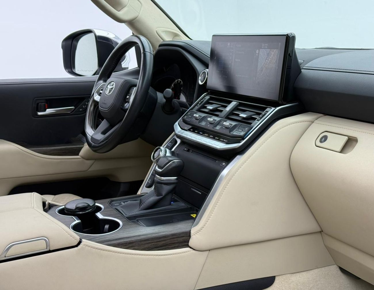 تويوتا لاند كروزر 2024 Toyota Land Cruiser VXR, Jan/2027 Warranty, Toyota Full Service History, GCC