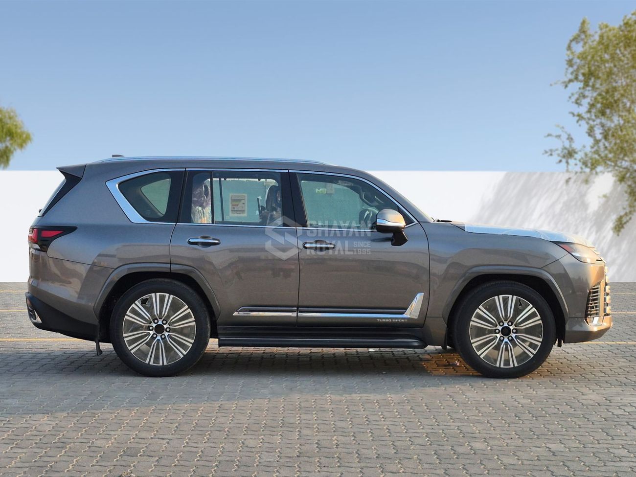 Lexus LX 700h TURBO SPORT 3.5L HYBRID V6 TT 7-SEATS 4WD AT 2025MY