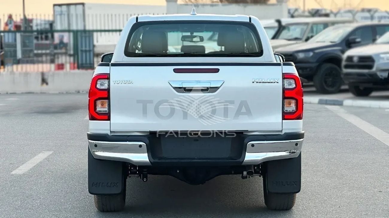 تويوتا هيلوكس SGLX 2.8L Diesel 4WD Double Cab | Full Option | Auto | RHD