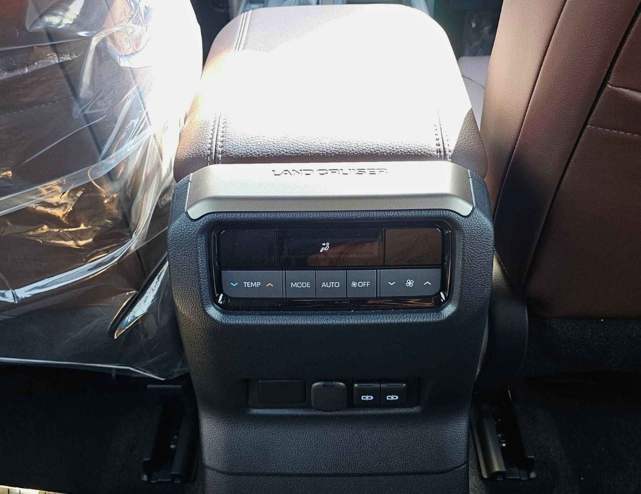 Toyota Prado ADVENTURE TURBO | 2.4L PETROL V4 | GCC SPEC | LEATHER WITH DRIVE ELECTRIC SEAT (CODE # PTADV2)