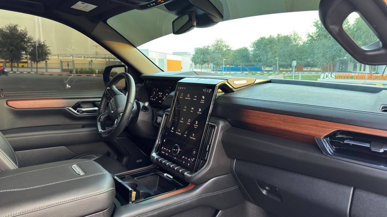 GMC Yukon XL Denali XL 6.2L V8