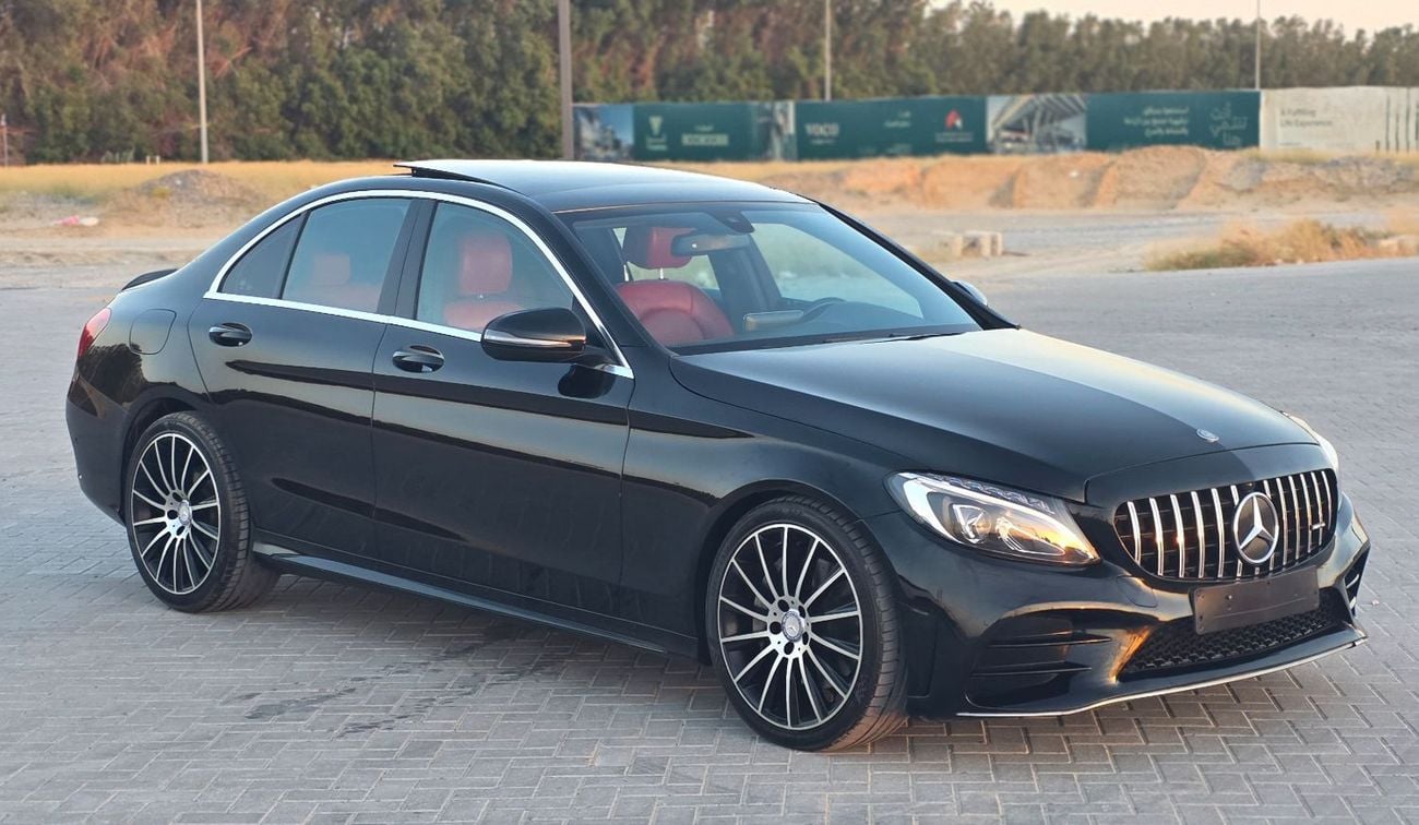 Mercedes Benz C300 STD (NON GCC)