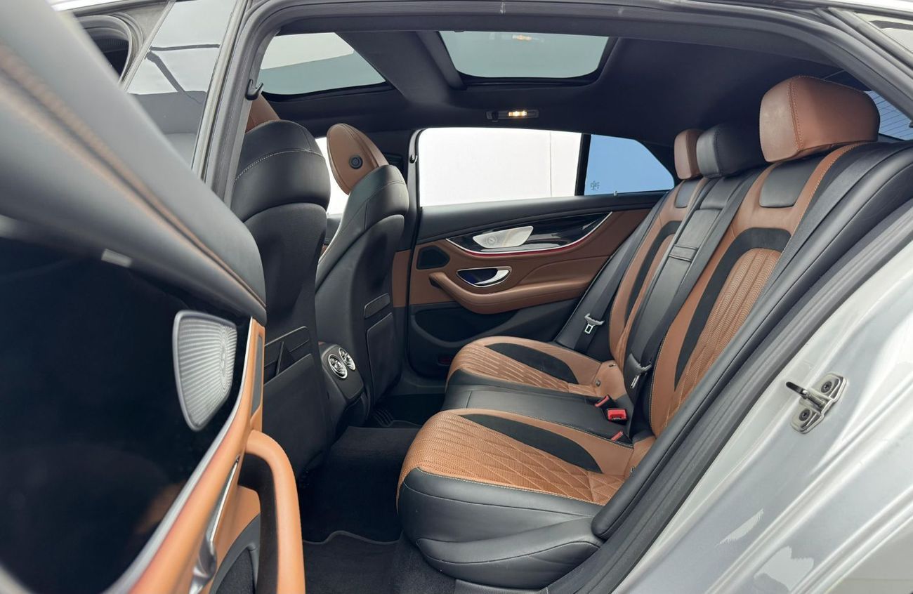 مرسيدس بنز ايه ام جي جي تي 43 2020 Mercedes-AMG GT 43 4-Door Coupe, Fully Loaded, 1 Year Warranty, Agency FSH, GCC