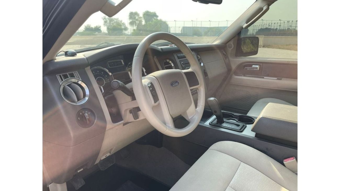 فورد إكسبيديشن XLT