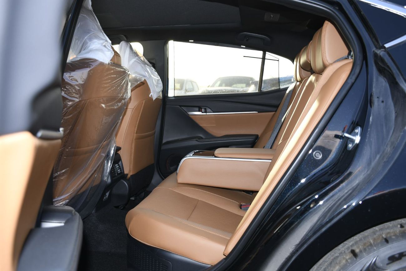 تويوتا كامري 2026 Toyota Camry 2.5L HEV Lumiere  Full Option