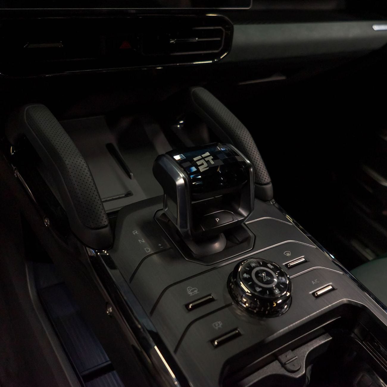 Jetour T2 Luxury AED 2,299 pm • 0% Downpayment • Jetour T2 • 1 Year Warranty