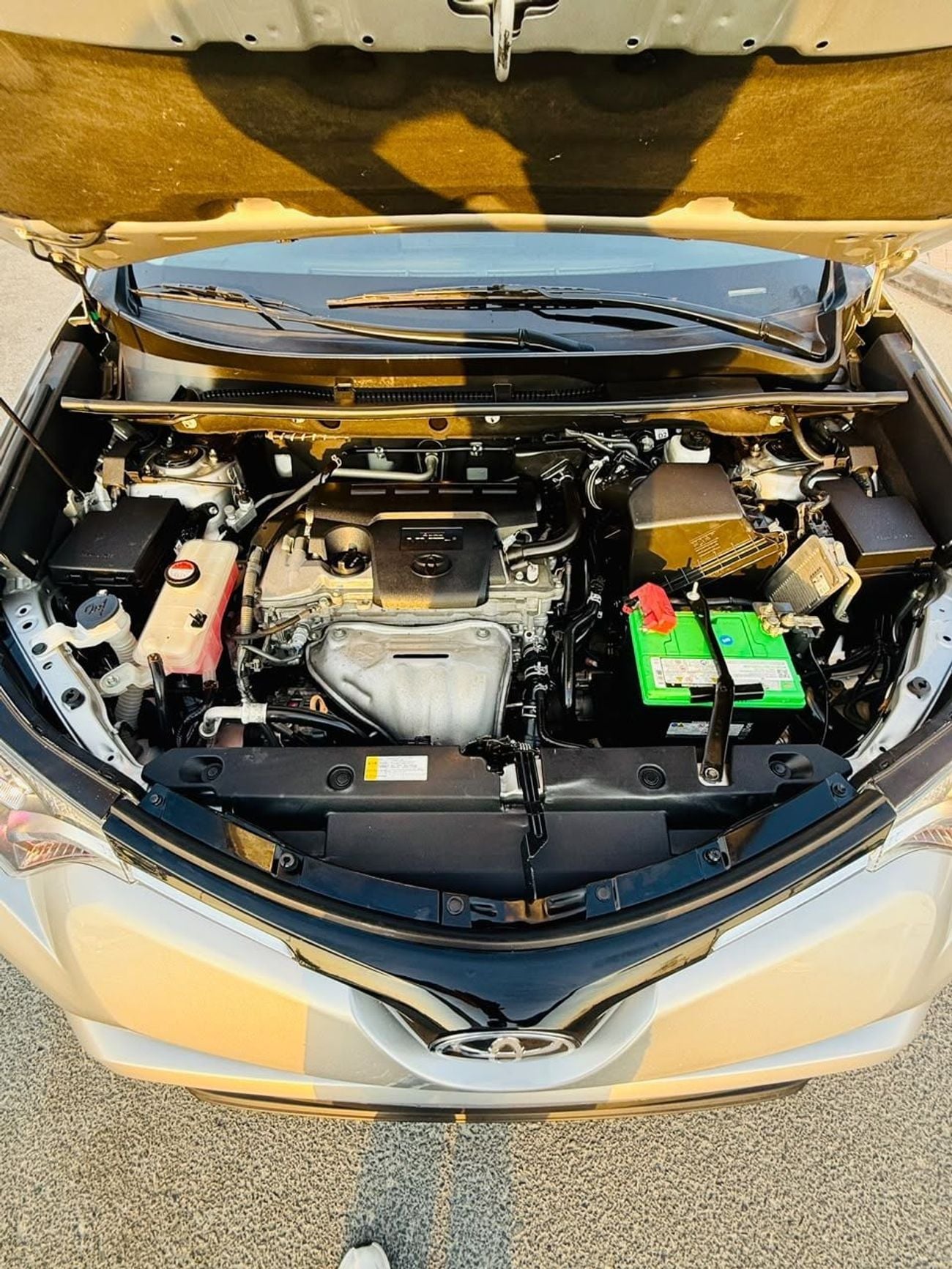 Toyota RAV4 XLE RAV4 XLE FULL OPTION