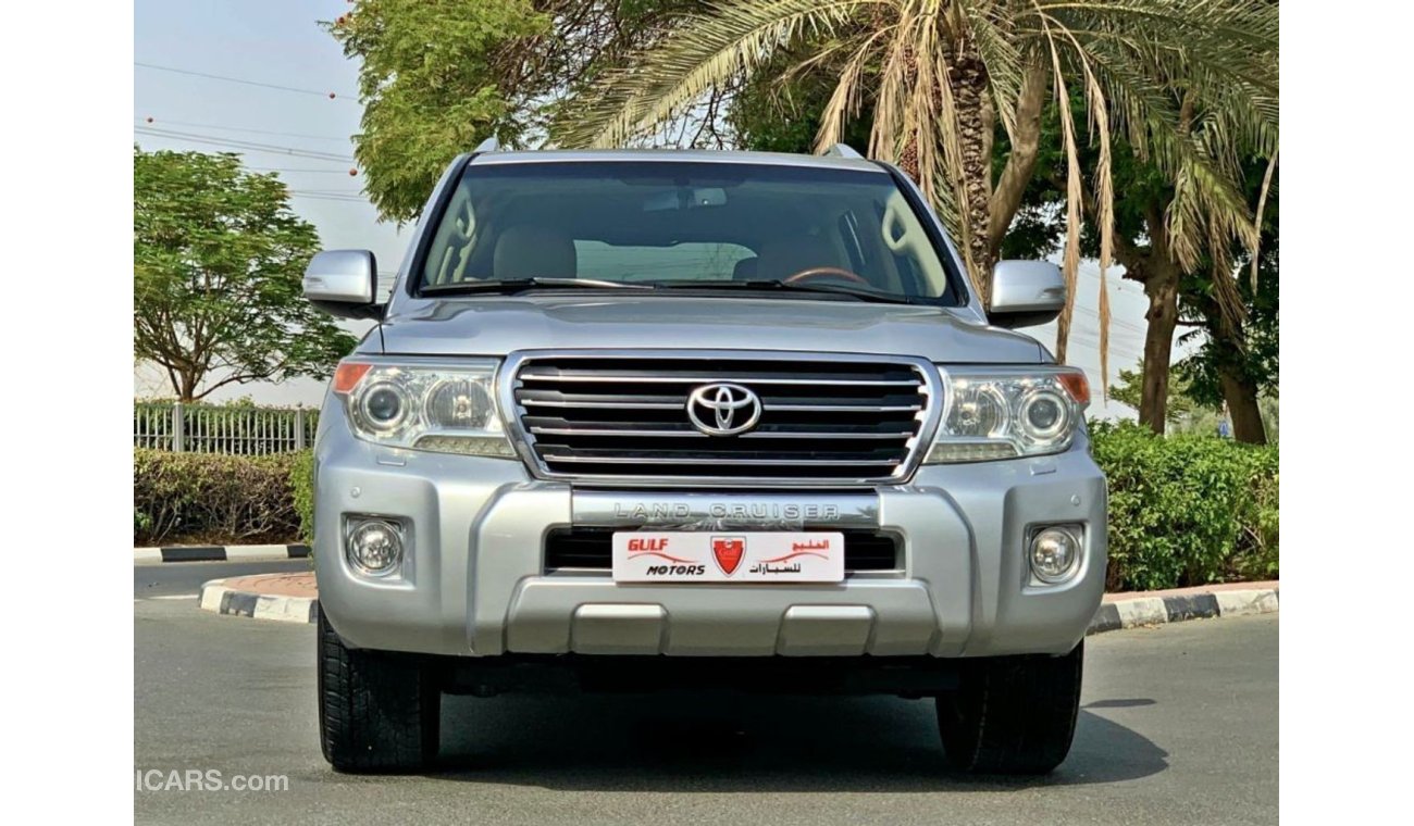 تويوتا لاند كروزر GXR V6 - 2014 - EXCELLENT CONDITION - BANK FINANCE AVAILABLE - WARRANTY