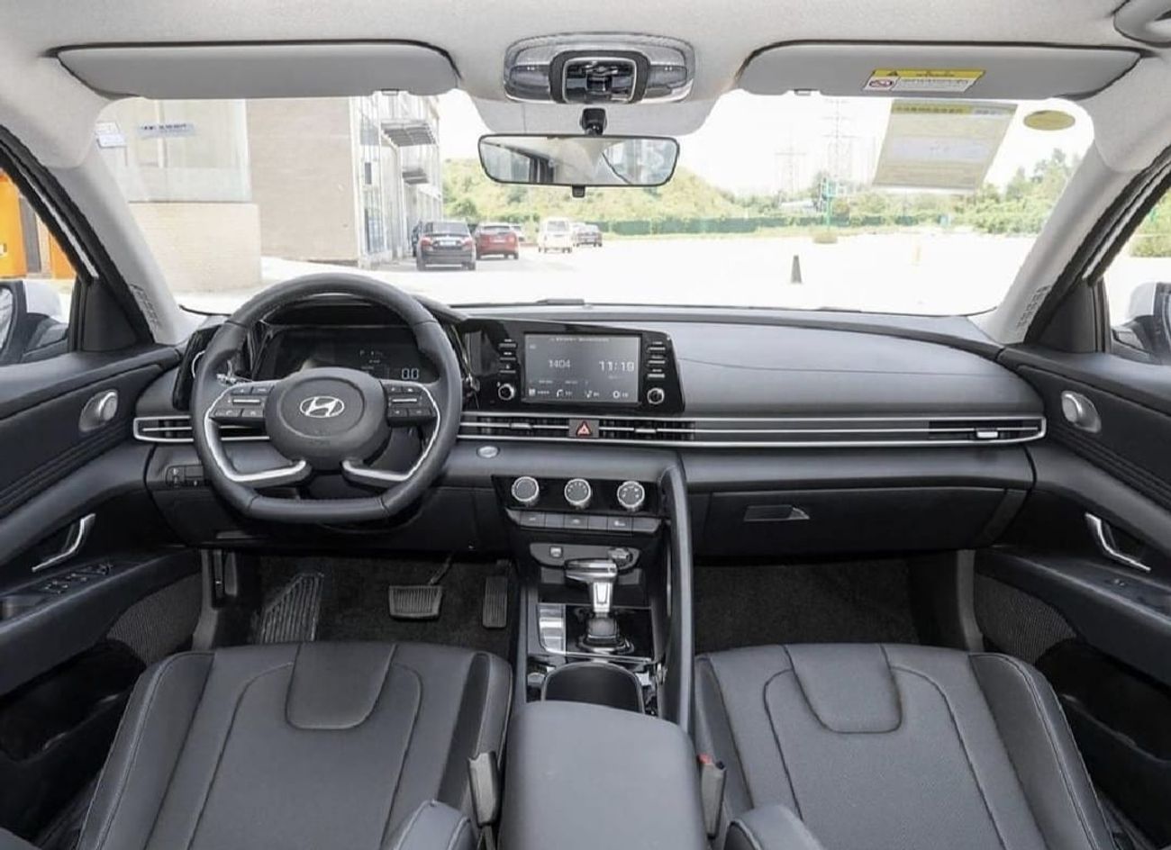 Hyundai Elantra HYUNDAI ELANTRA 1.5L