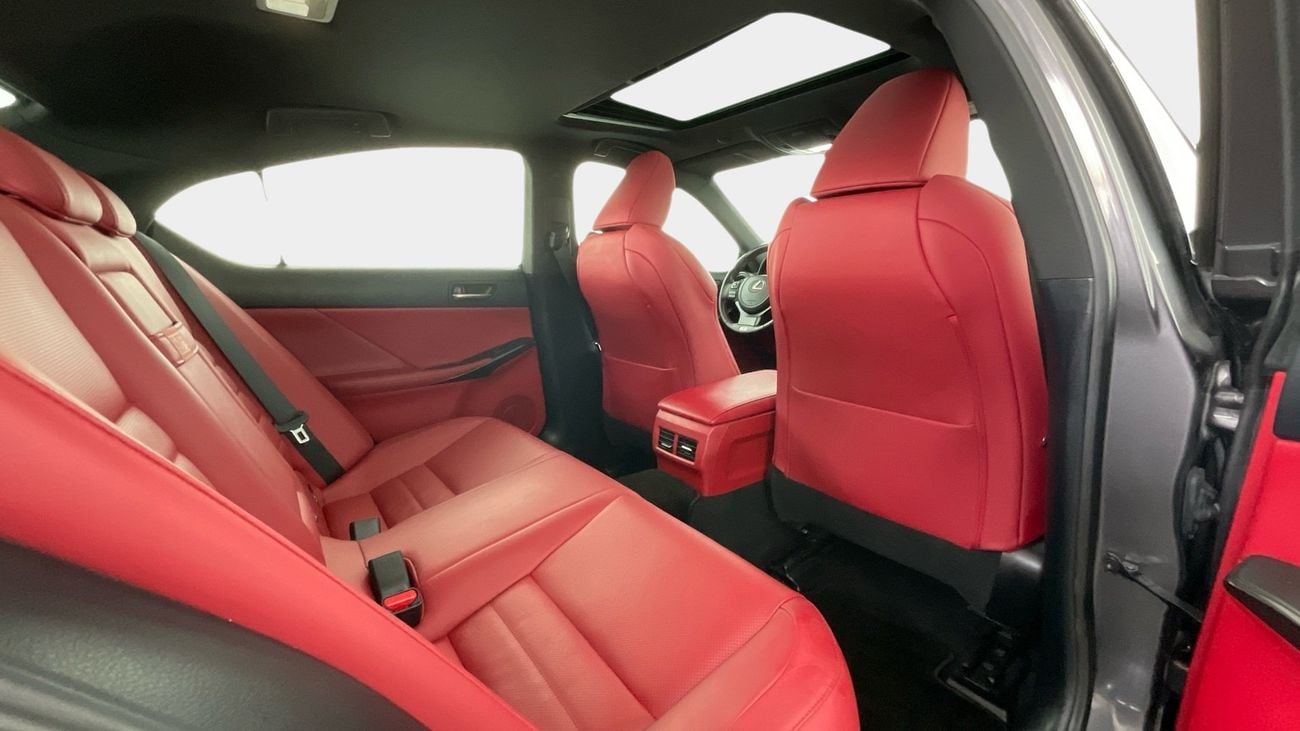 لكزس IS 350 F Sport Prestige | شامل الضمان | 0 ﺪﻔﻋﺓ ﺃﻮﻟﻯ