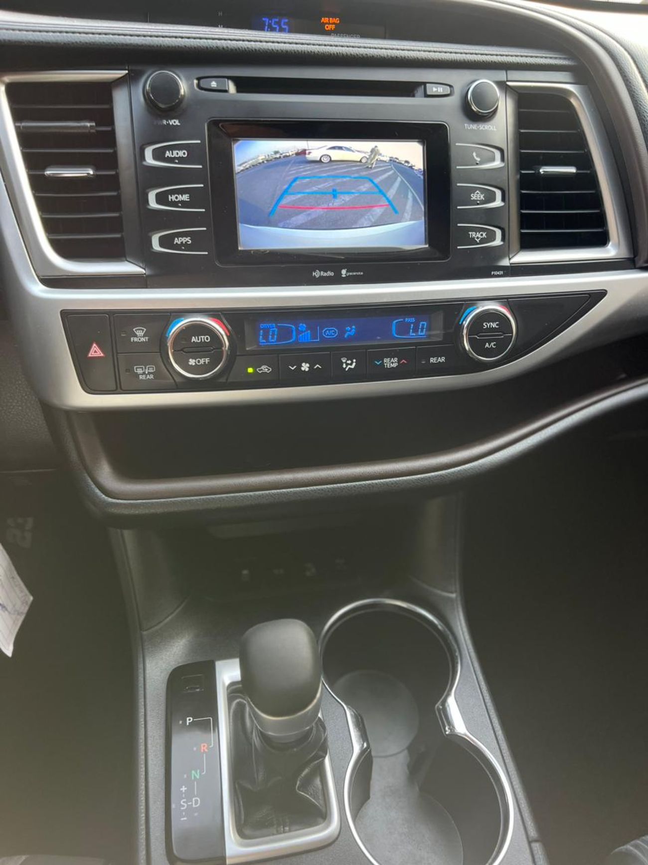 Toyota Highlander 2015Toyota Highlander  -3.5L-V6 -AWD 4x4 - Rear CAM -Automatic seat -trunk Automatic-