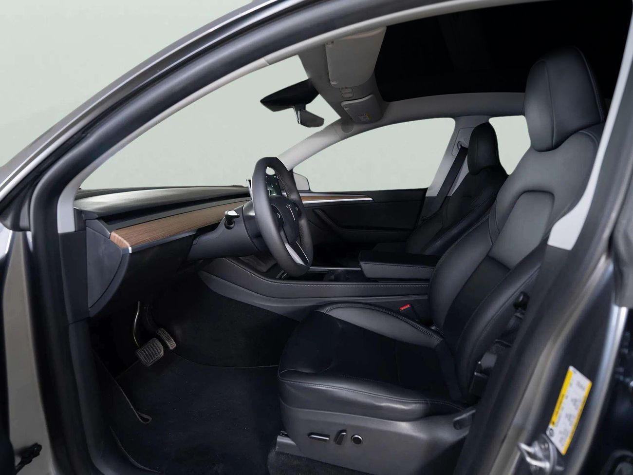 Tesla Model Y LONG RANGE