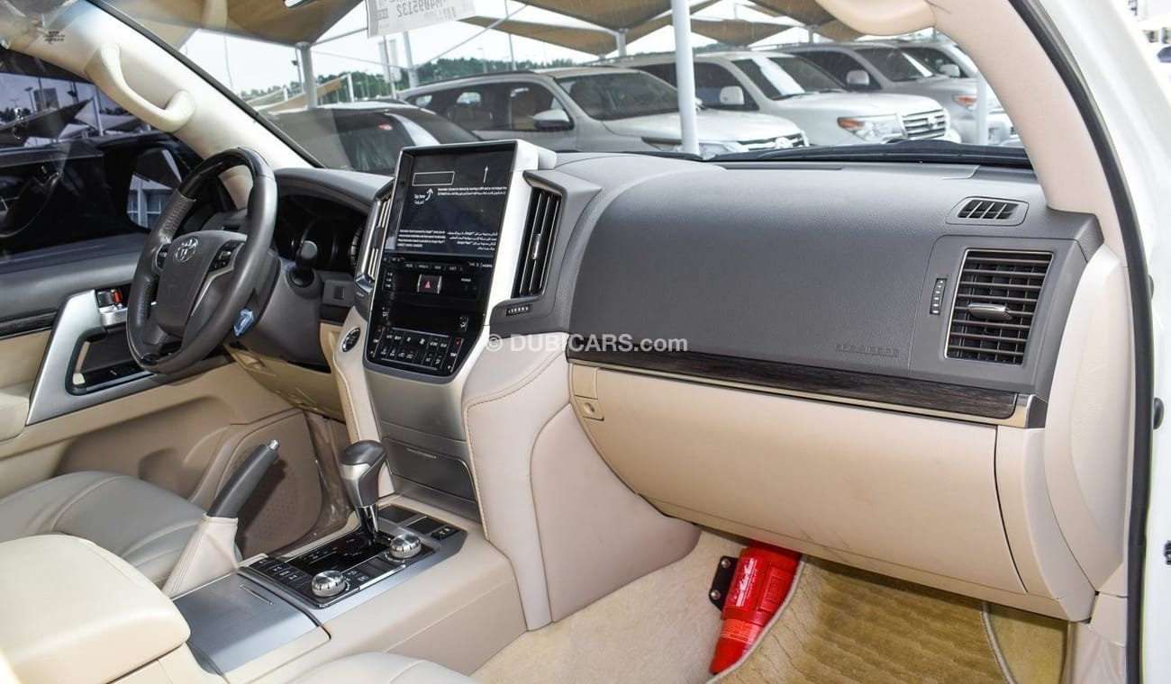 Toyota Land Cruiser VX.R