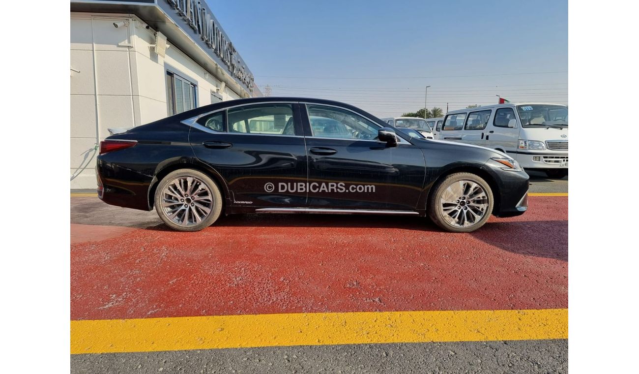 Lexus ES 300 Lexus ES300h (AXZH10) 2.5L Sedan FWD 4 Doors Black  Hybrid Euro 4  Model 2019