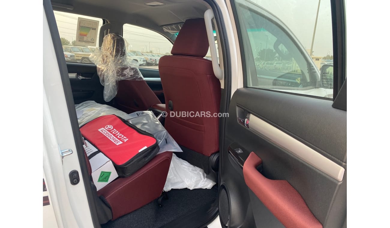 تويوتا هيلوكس 2022 2.4L DSL 4X4 FULL OPTIONS FOR EXPORT ONLY