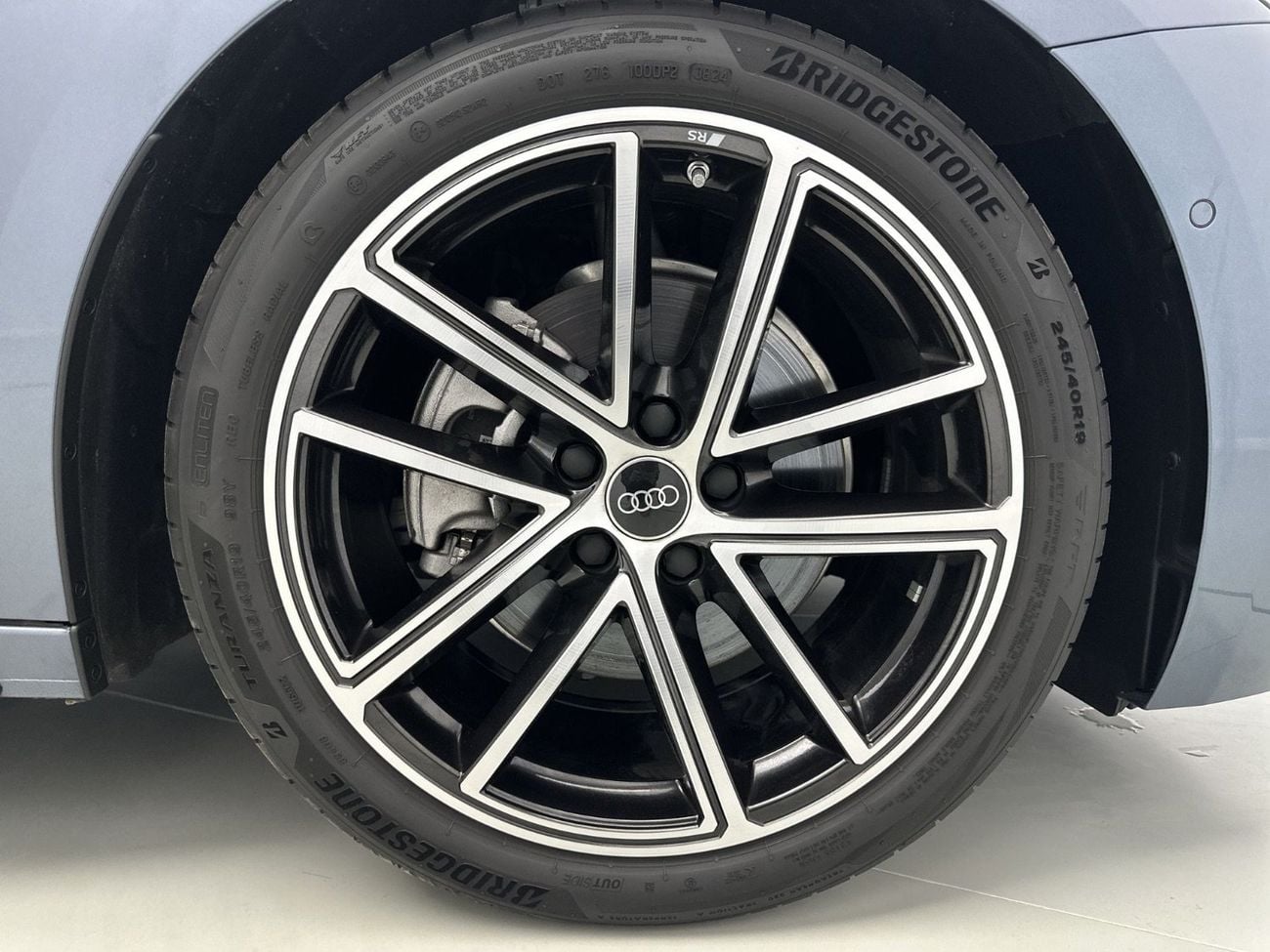 أودي A5 40 TFSI LAUNCH EDITION