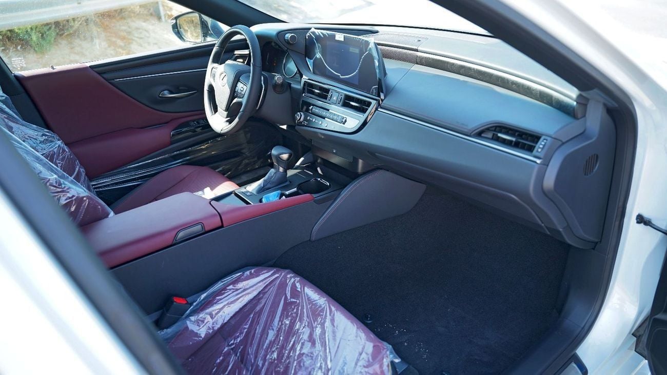 Lexus ES300h 2.5L Hybrid Sedan | Leather Seats | Alloy Wheels | Rear Camera | Sunroof | Zero KM | ES300h