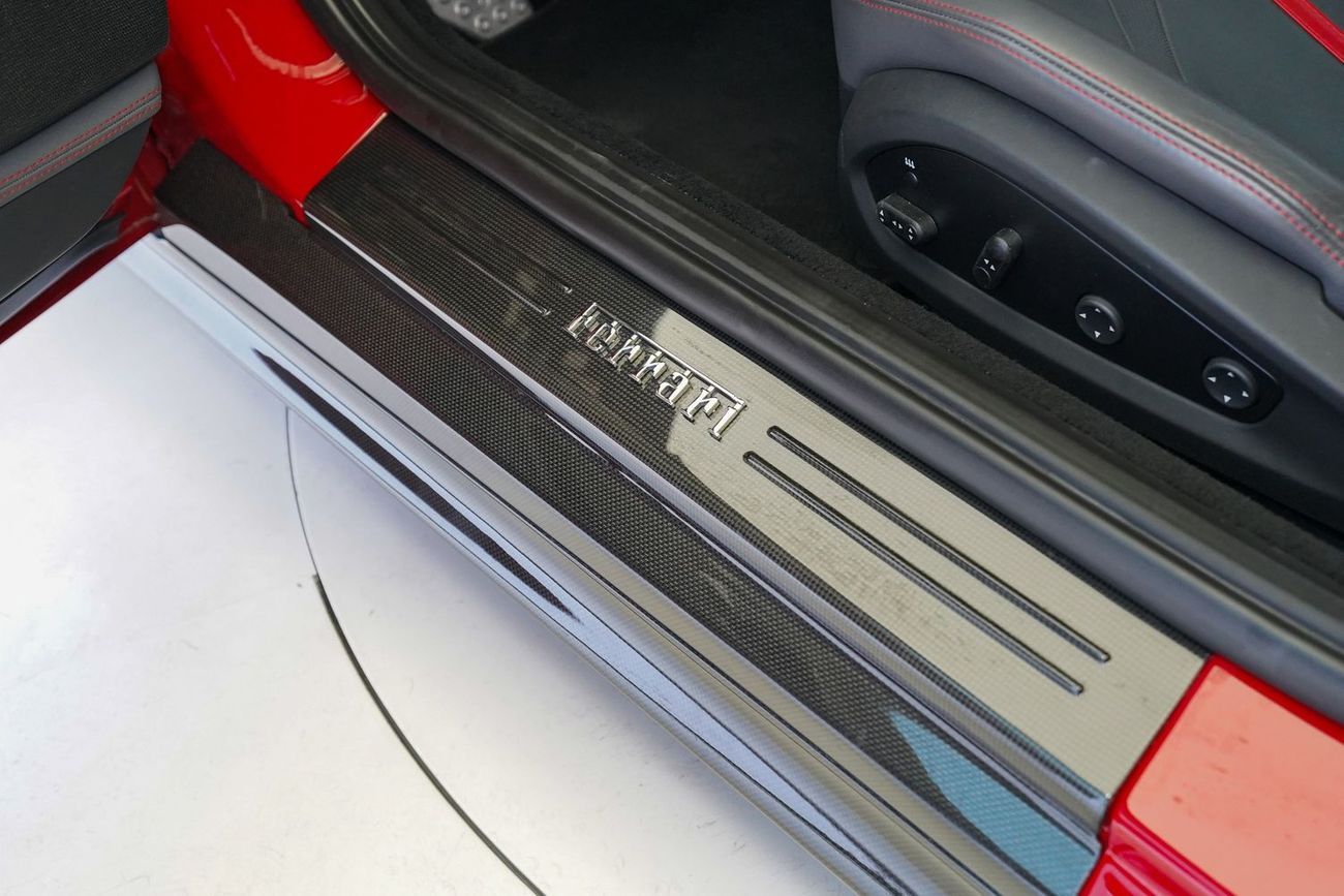 فيراري 812  سوبرفاست