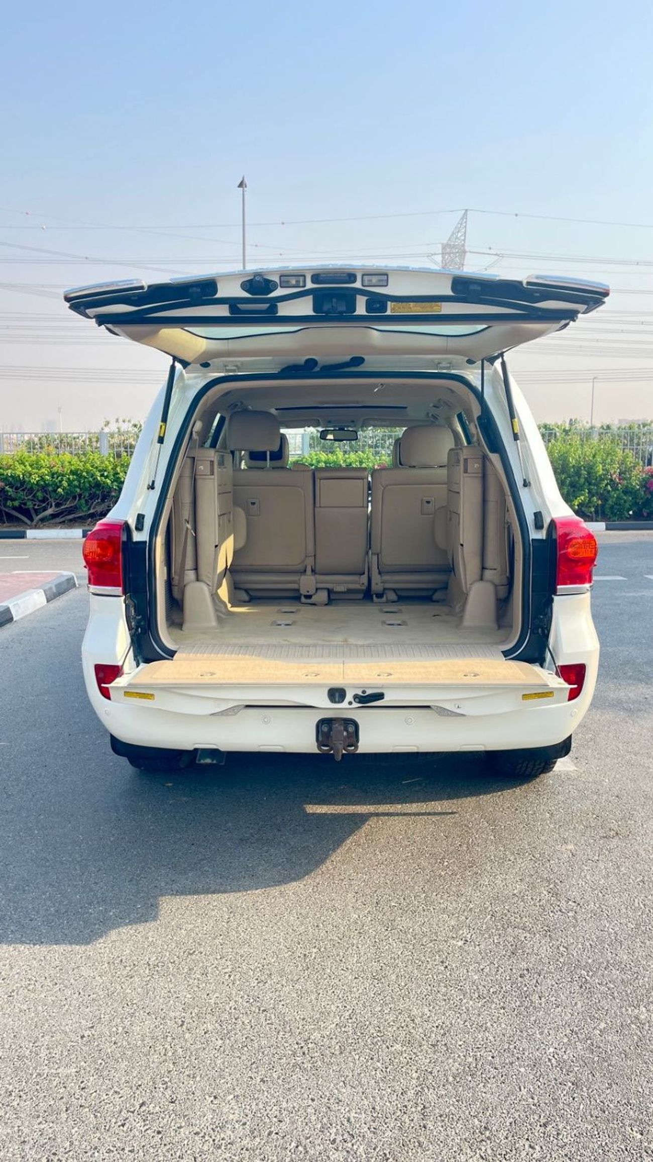 تويوتا لاند كروزر VXR 5.7L AWD