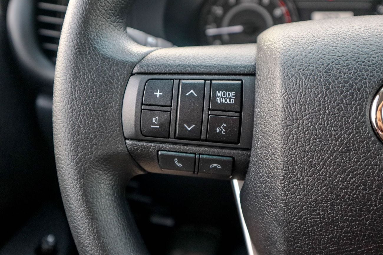 Toyota Hilux GL Toyota Hilux (TGN126) 2.7L Petrol A/T Pick-Up 4WD – 2026 Model