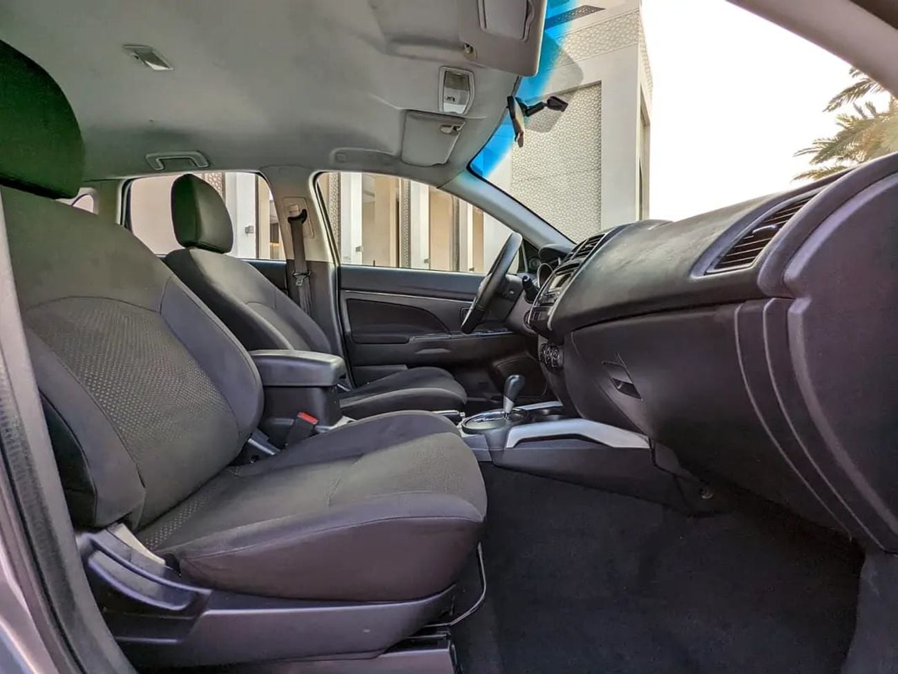 ميتسوبيشي ASX 4 Cylinder Mini SUV Perfect Inside Out GCC With Low KM