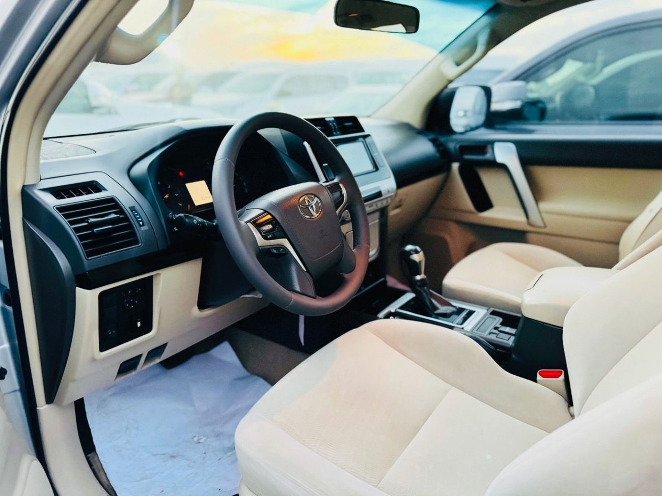 Toyota Prado Toyota prado 2019 v4 silver LHD full options very neat and clean