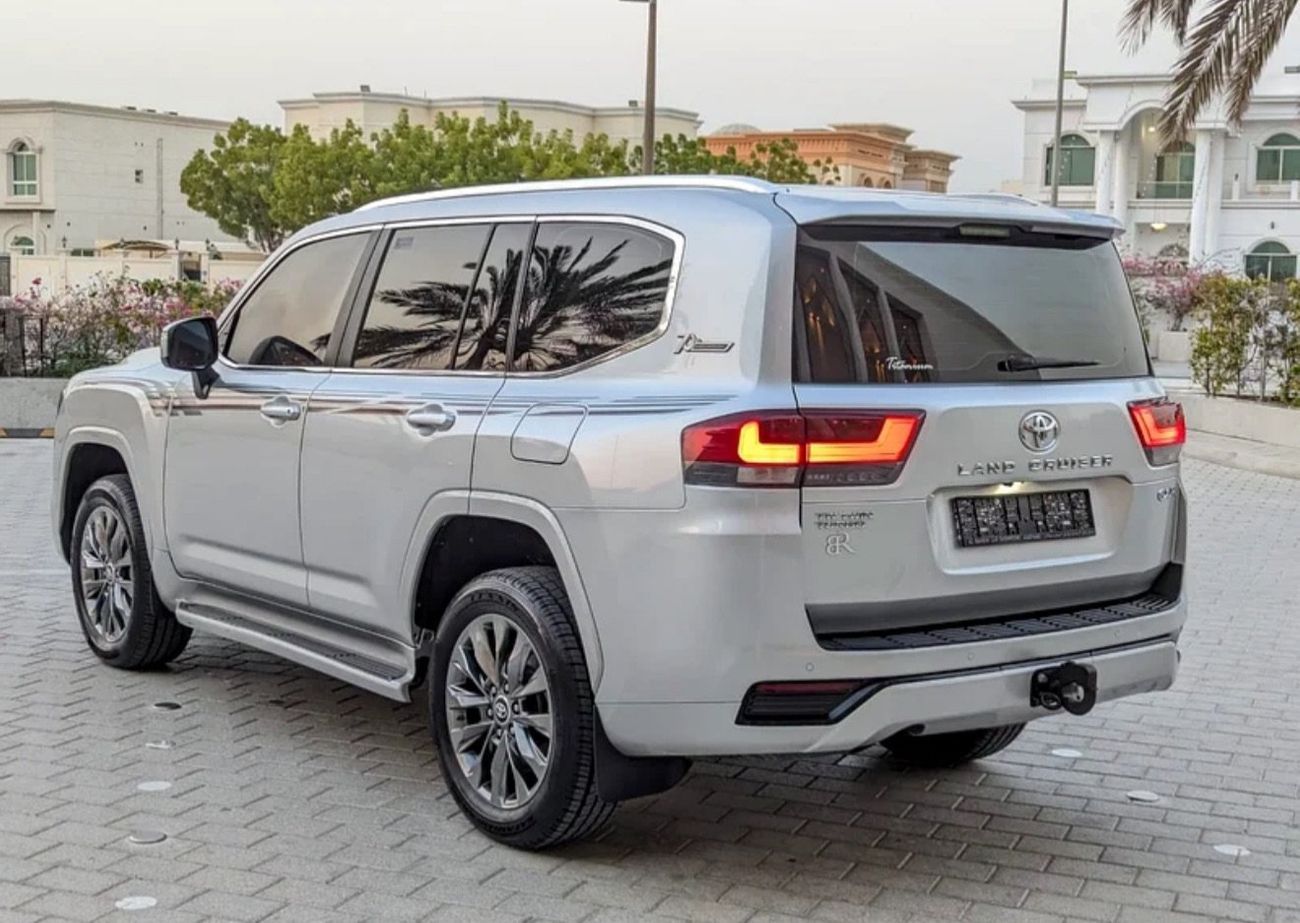 Toyota Land Cruiser 2022 Model GXR Twin Turbo Diesel Engine Full Option