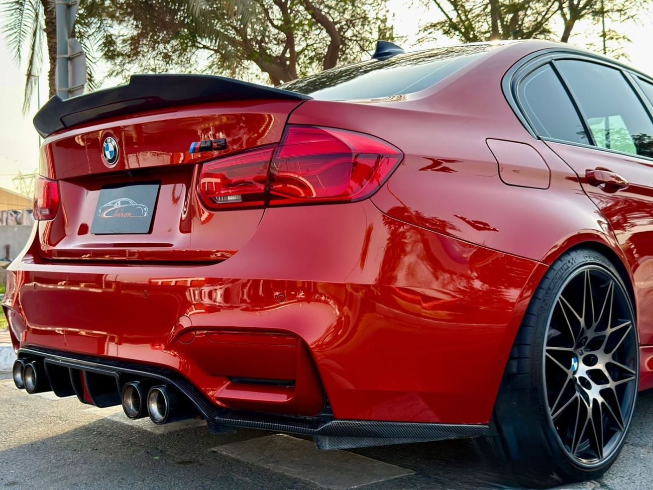 BMW M3 Competition 3.0L BMW M3 COMPETITION 2018 CARBON FIBER PACKAGE LIMITED EDITION IN PERFECT CONDITON