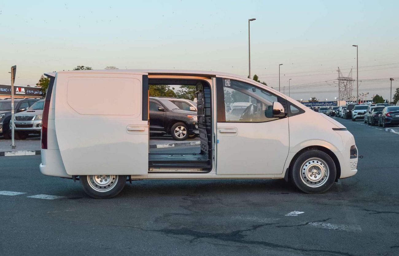 Hyundai Staria  HYUNDAI STARIA 2.2L FWD 5DOOR CARGO VAN 2025