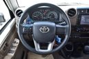 تويوتا لاند كروزر 70 76 LX V6 4.0L 4WD 6 Seater Manual