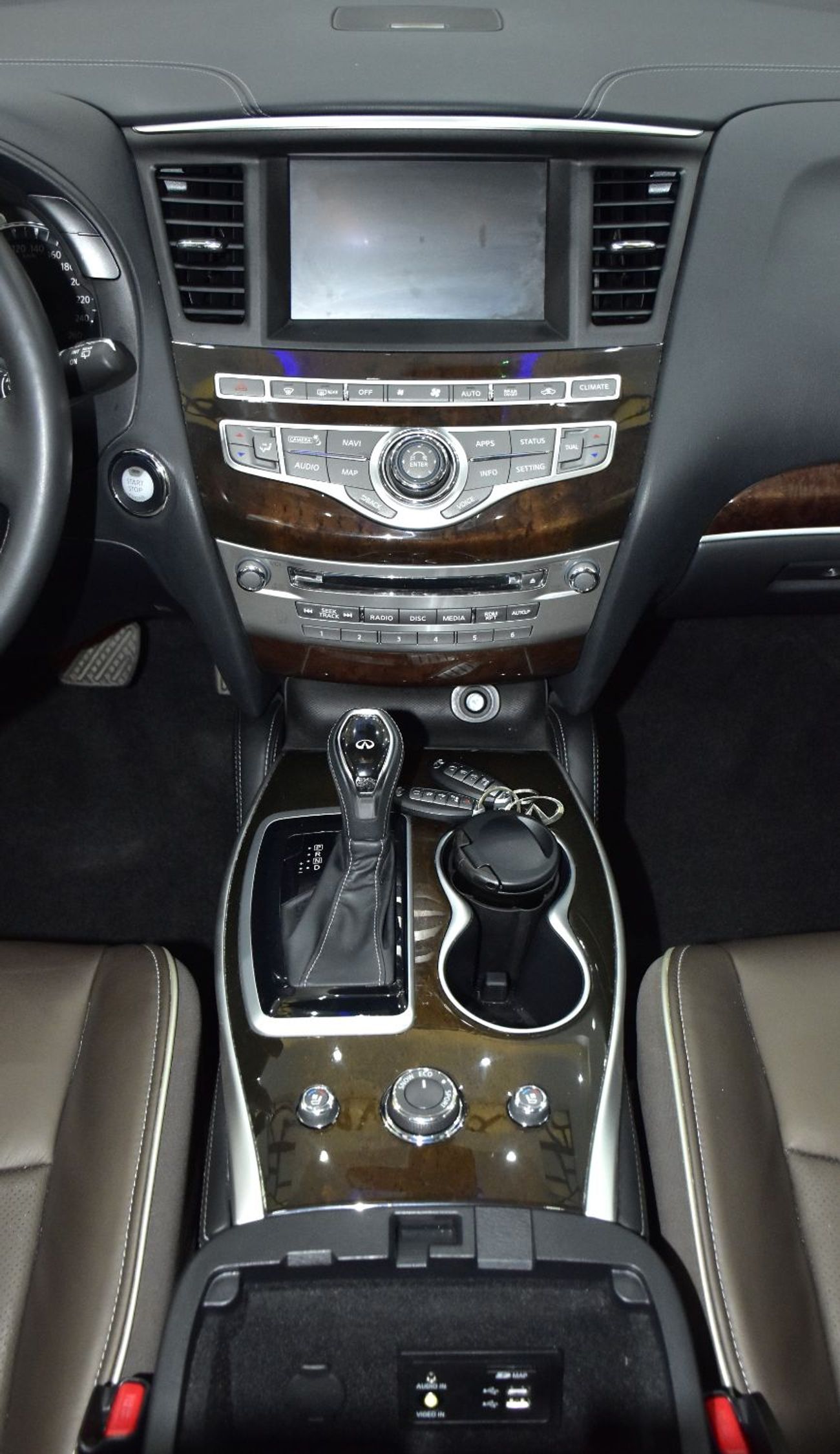 إنفينيتي QX60 EXCELLENT DEAL for our Inifiniti QX60 ( 2018 Model ) in White Color GCC Specs