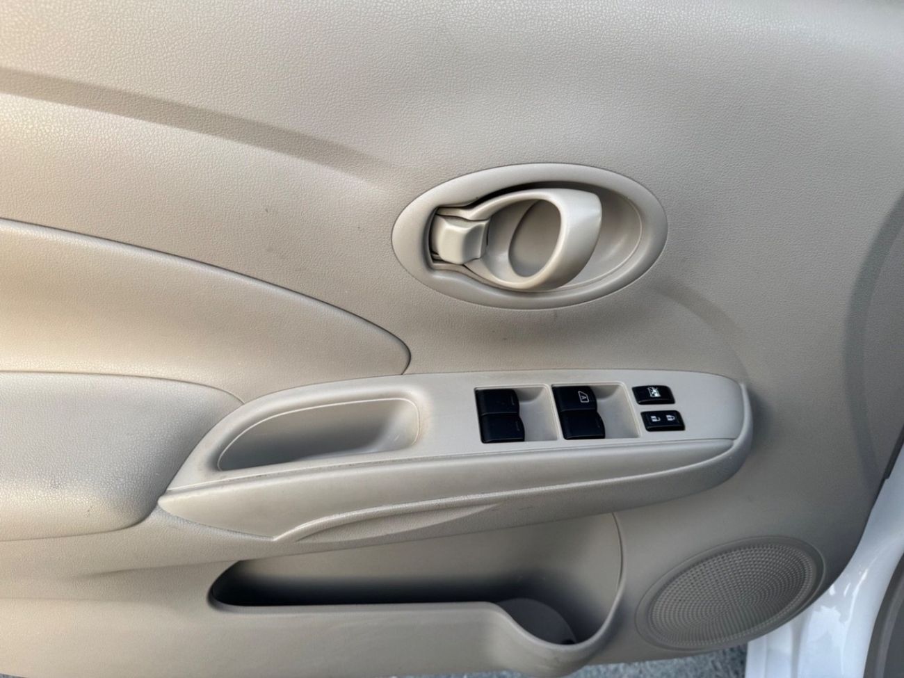 Nissan Sunny SL 1.5L full option all automatic window