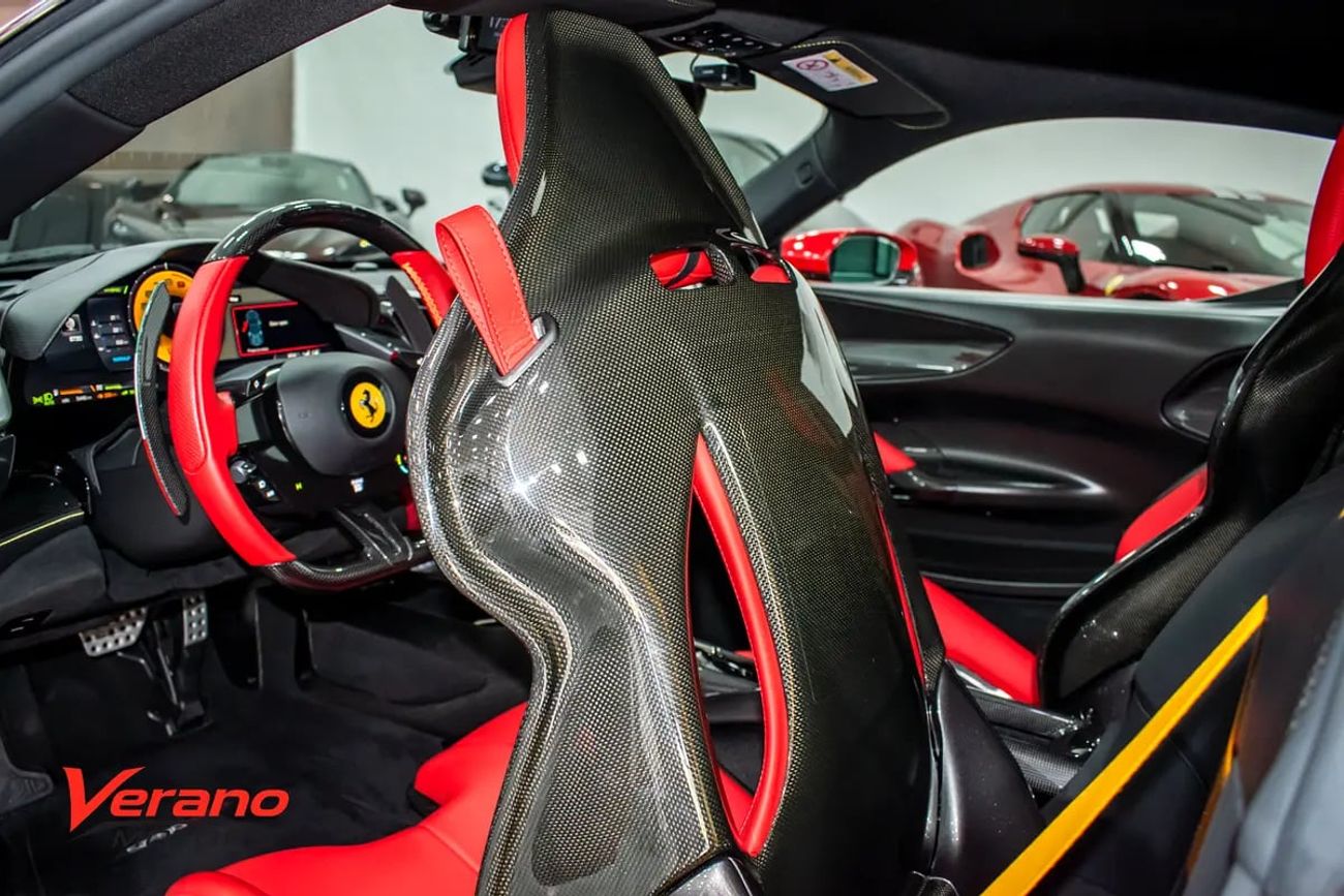 فيراري SF90 ستراديل SF90 Assetto Fiorano | Extended Carbon Spec | Al Tayer Service And Warranty | Full Spec