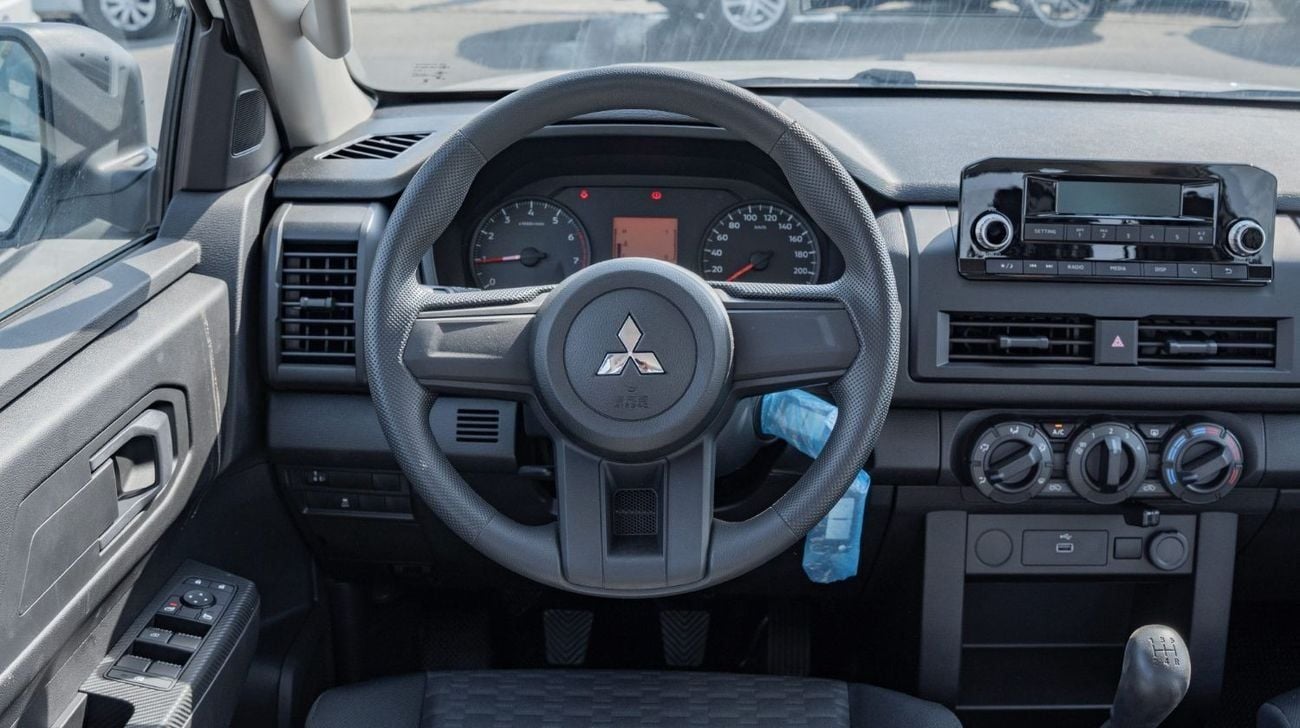 ميتسوبيشي L200 2025 Mitsubishi L200 GL 2.4L 4WD DC MT Petrol (White)