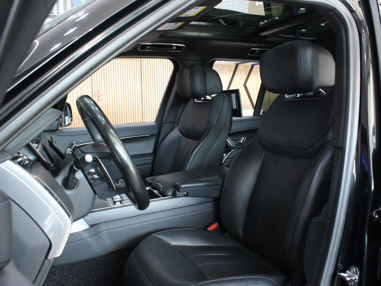 Land Rover Range Rover VOGUE P550e - Hybrid