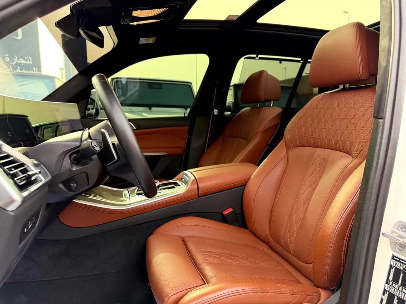 بي أم دبليو X5 M60i LUXURY