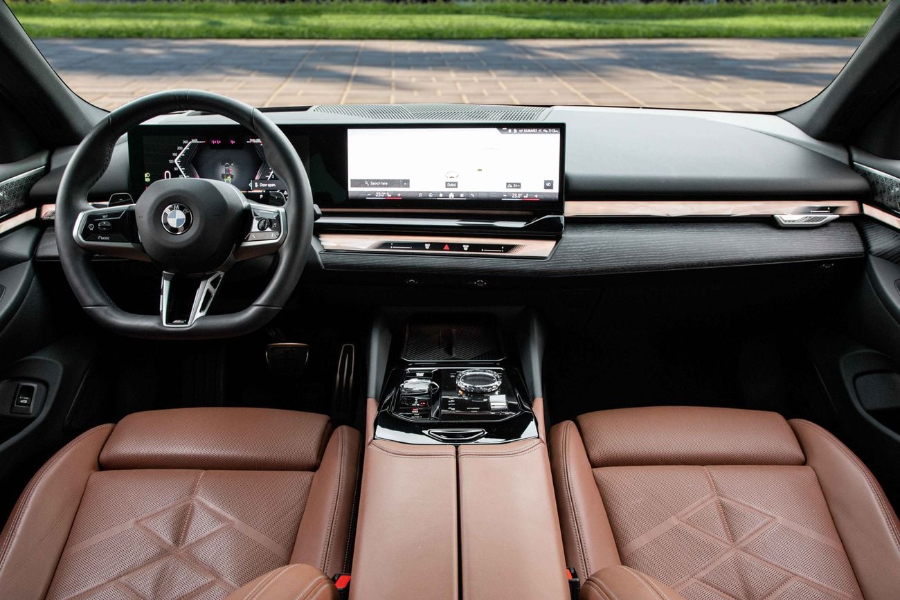 بي أم دبليو 530i 530i M Sport | 4,700 P.M | 0% Downpayment | Warranty!