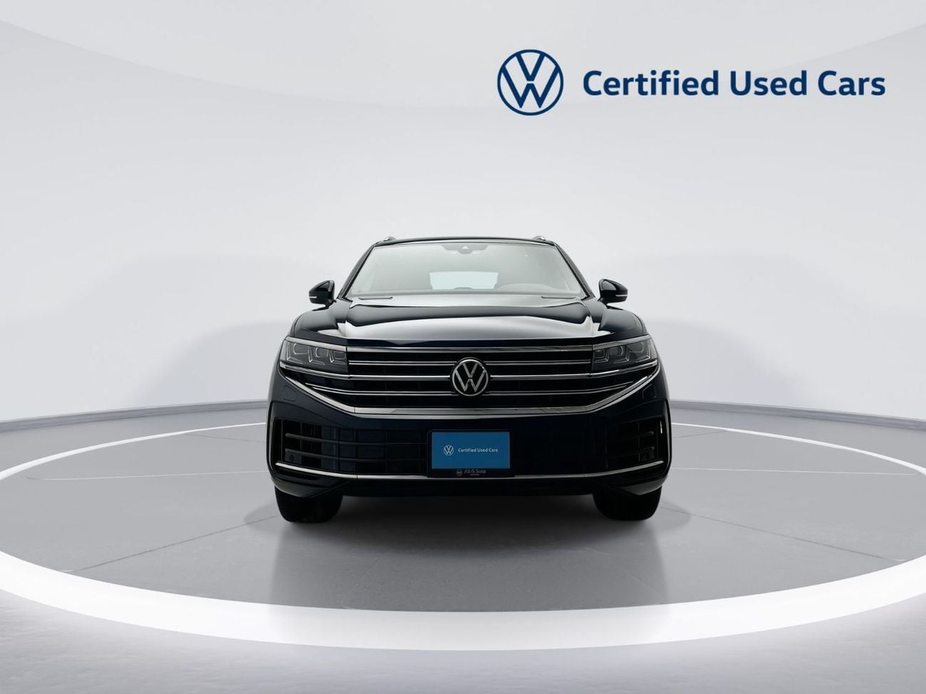 Volkswagen Touareg 3.0T TL (340 HP) Touareg Elegance + Tirano (Ref#21179) / WAS 229,900 AED - NOW 199,900 AED